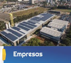 emp empresa com painéis de energia solar